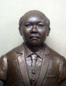 銅像のサムネイル