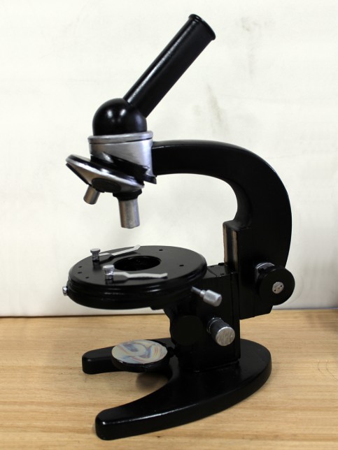 顕微鏡ダミーの写真1